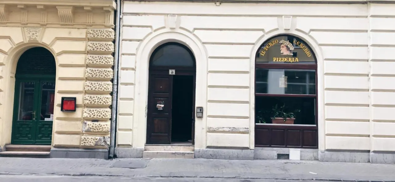 W&B Elegant Apartment Near The Zsinagogak Budapest Hungary